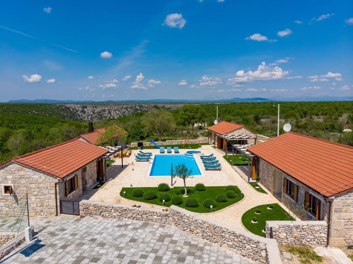 Bogatić New! Promina Luxury Villa With 72Sqm Heated Pool, Jacuzzi, Infrared Sauna, Tennis Court, Media Room מראה חיצוני תמונה