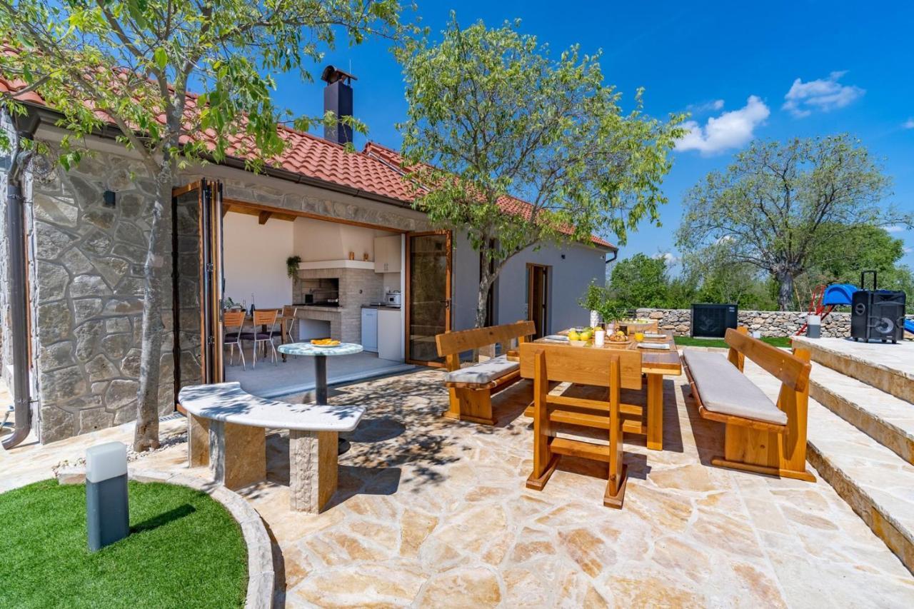 Bogatić New! Promina Luxury Villa With 72Sqm Heated Pool, Jacuzzi, Infrared Sauna, Tennis Court, Media Room מראה חיצוני תמונה