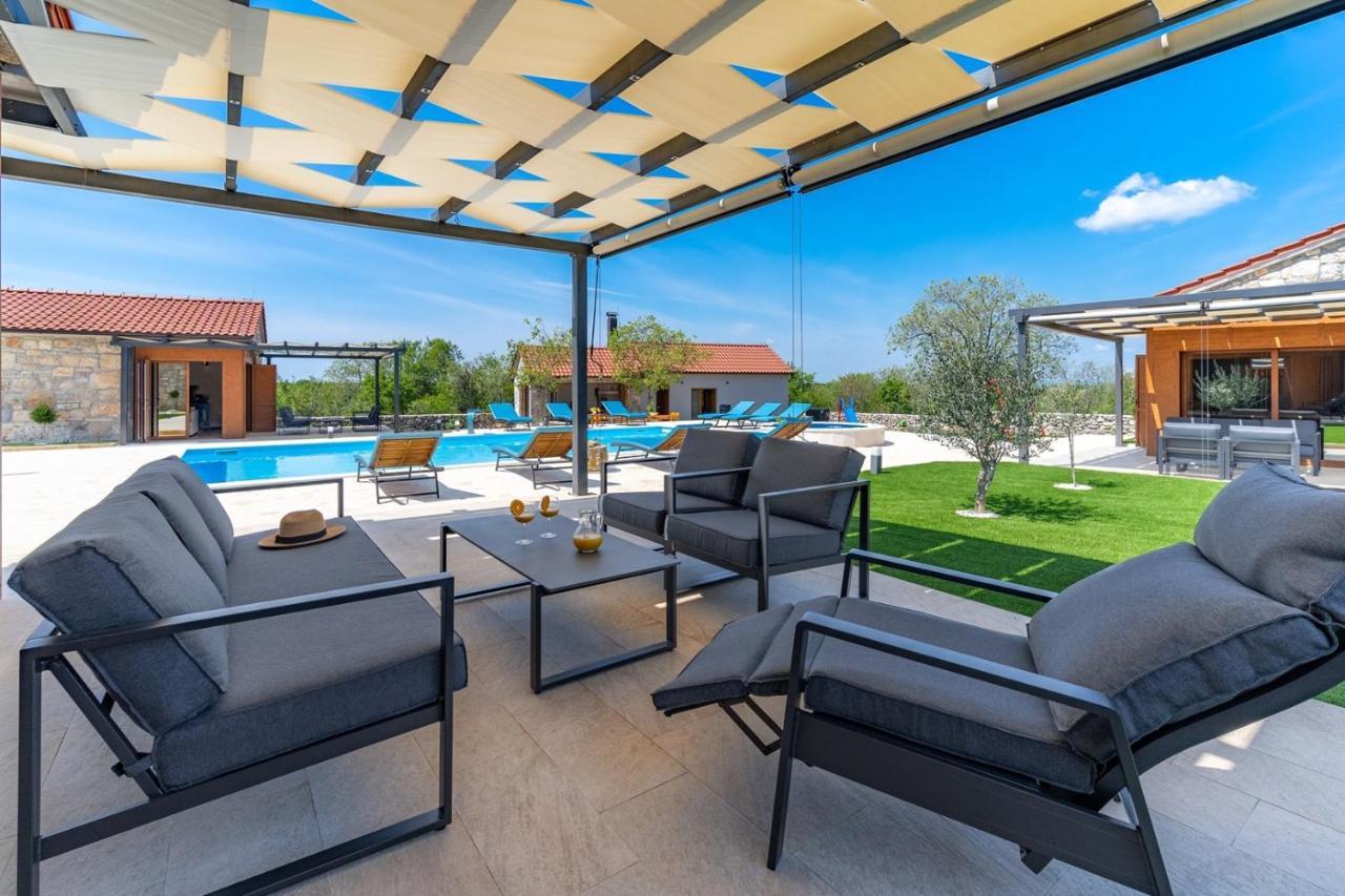 Bogatić New! Promina Luxury Villa With 72Sqm Heated Pool, Jacuzzi, Infrared Sauna, Tennis Court, Media Room מראה חיצוני תמונה