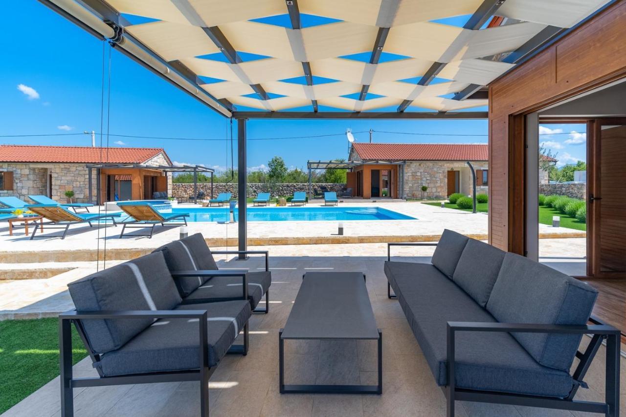 Bogatić New! Promina Luxury Villa With 72Sqm Heated Pool, Jacuzzi, Infrared Sauna, Tennis Court, Media Room מראה חיצוני תמונה