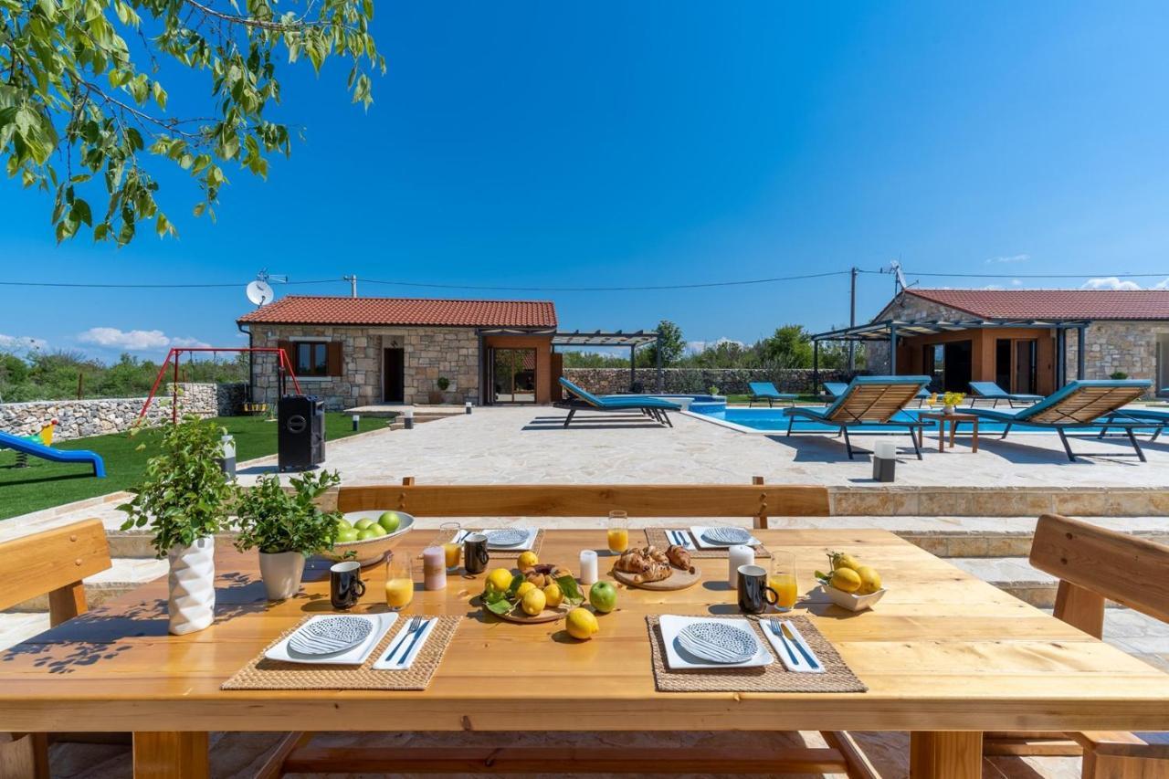Bogatić New! Promina Luxury Villa With 72Sqm Heated Pool, Jacuzzi, Infrared Sauna, Tennis Court, Media Room מראה חיצוני תמונה